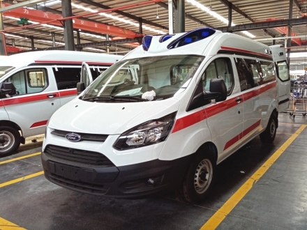 长沙市内救护车租赁